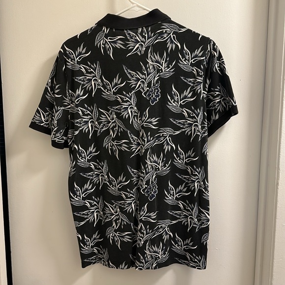 H&M Shirt - Picture 2 of 3